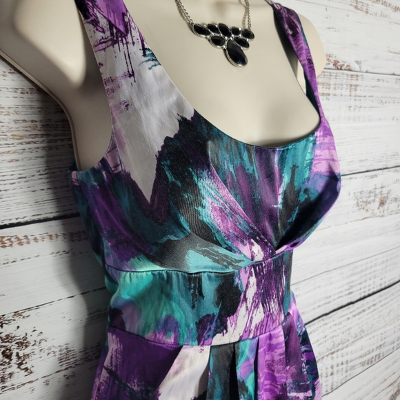 Speechless jewel tone abstract dress - Picture 2 of 4